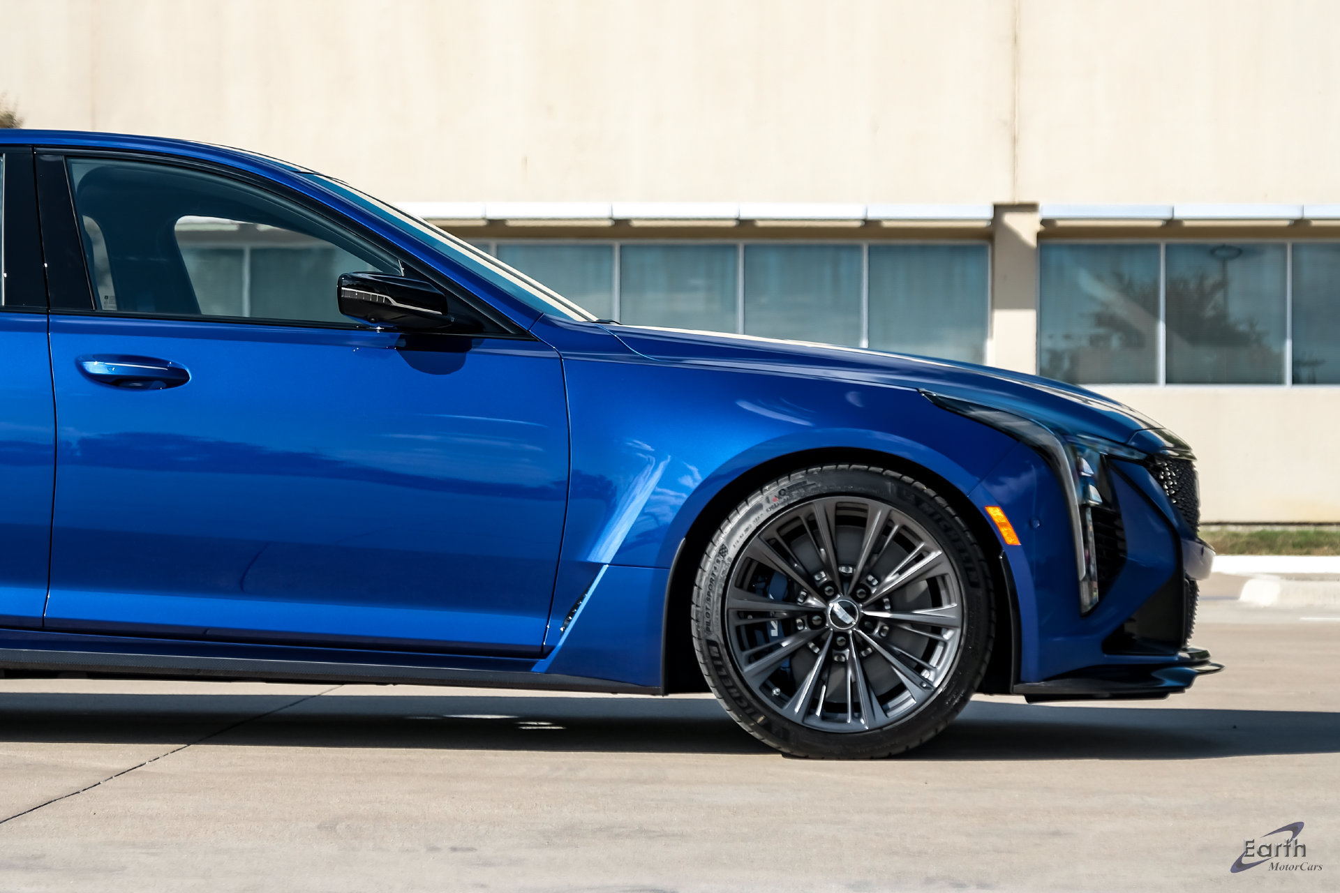 Used 2026 Cadillac CT5 V Blackwing w/ Deep Ocean Appearance Package RWD image 27