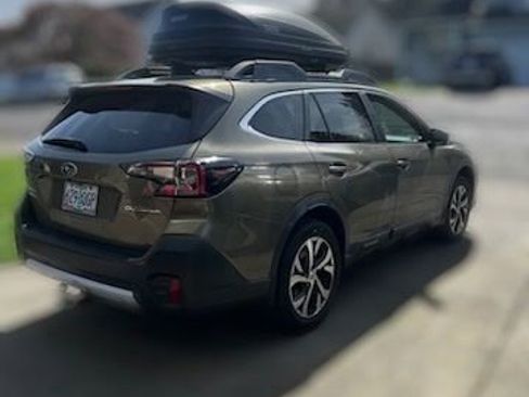 Used 2020 Subaru Outback Limited image 5