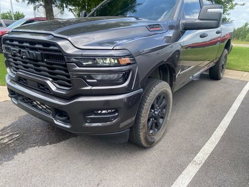 Used 2026 RAM 2500 Big Horn AWD/4WD image 2