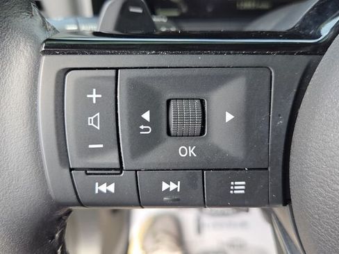 Used 2024 Nissan Rogue SL w/ SL Premium Package FWD image 25
