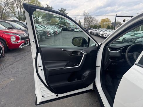 Used 2025 Toyota RAV4 LE image 18
