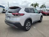 Used 2021 Nissan Rogue SV image 4
