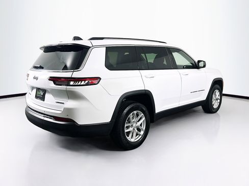 Used 2023 Jeep Grand Cherokee L Laredo image 9