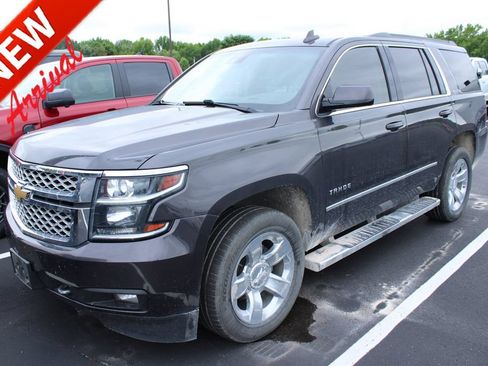 Used 2018 Chevrolet Tahoe LT w/ LT Signature Package AWD/4WD image 1