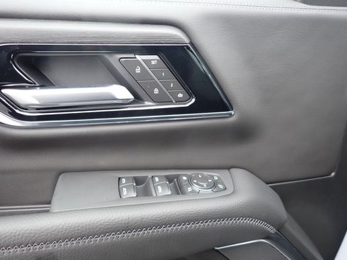 New 2026 GMC Yukon XL Denali w/ Sun & Power Step Package image 21