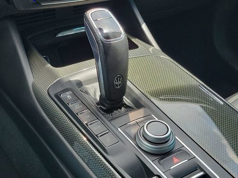 Used 2019 Maserati Levante S GranLusso AWD/4WD image 38