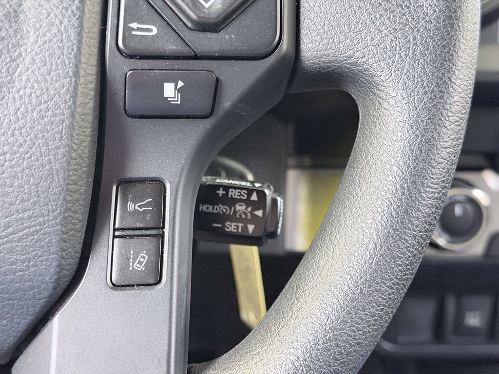 Used 2020 Toyota Tacoma SR AWD/4WD image 41