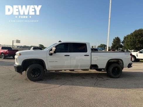 Used 2022 Chevrolet Silverado 2500 Custom w/ Custom Value Package AWD/4WD image 7