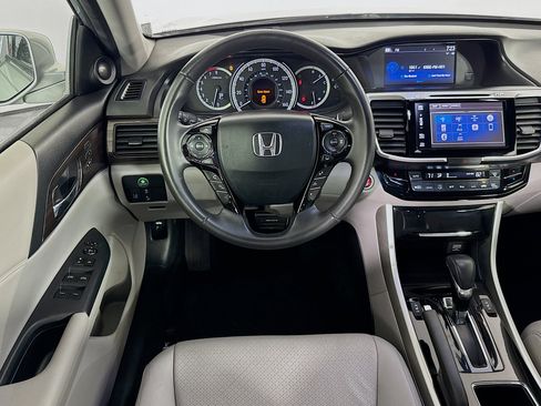 Used 2017 Honda Accord EX-L image 21