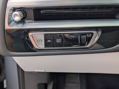 Used 2024 Cadillac Lyriq Luxury AWD/4WD image 24