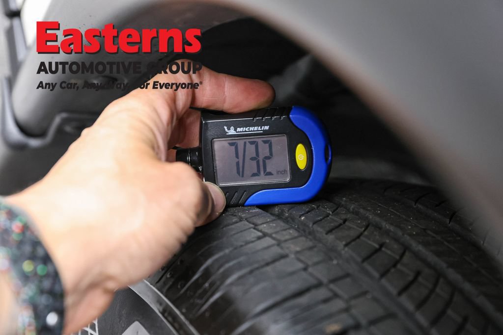 Used 2023 Nissan Rogue SV AWD/4WD image 29
