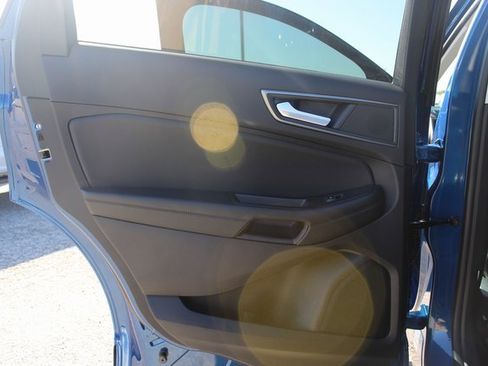 New 2024 Ford Edge SE image 8