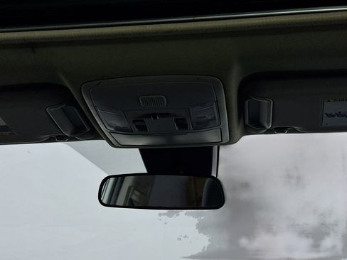 Used 2018 Toyota RAV4 XLE AWD/4WD image 23