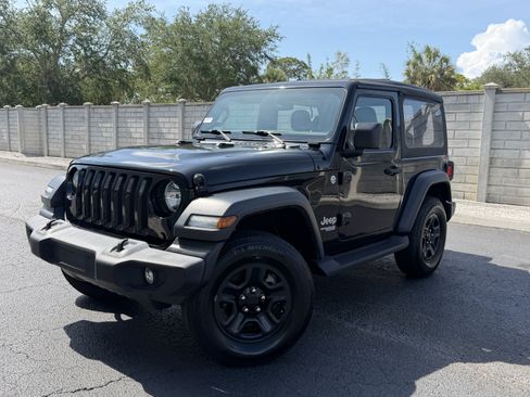Used 2020 Jeep Wrangler Sport AWD/4WD image 1
