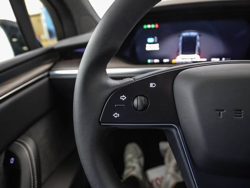 Used 2023 Tesla Model X AWD/4WD image 13