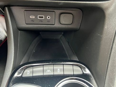 Used 2023 Buick Encore GX Preferred FWD image 26