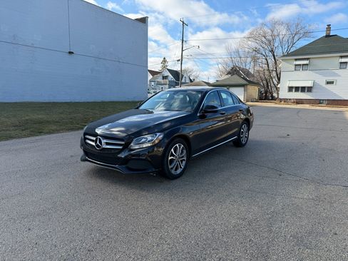 Used 2017 Mercedes-Benz C 300 4MATIC Sedan image 3