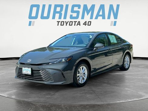 Used 2025 Toyota Camry LE w/ Convenience Package AWD/4WD image 3
