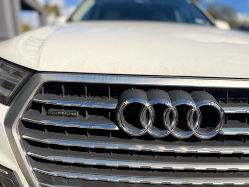 Used 2018 Audi Q7 3.0T Premium Plus image 14