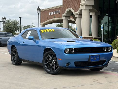 Used 2023 Dodge Challenger SRT Hellcat RWD image 1