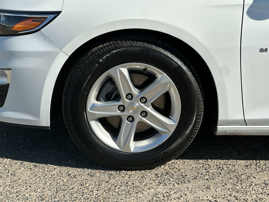 Used 2024 Chevrolet Malibu LT FWD image 35