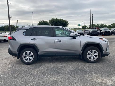 Used 2024 Toyota RAV4 LE FWD image 4
