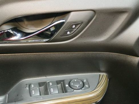 Used 2023 GMC Acadia SLE image 21