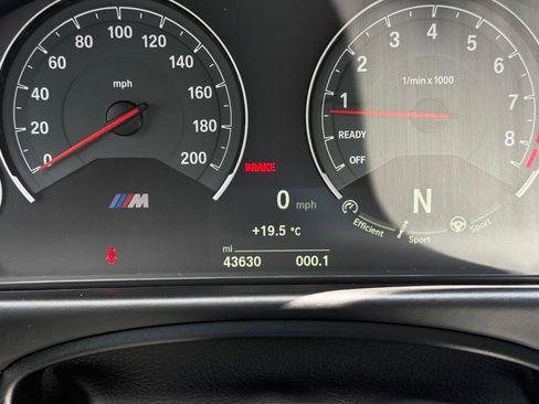 Used 2020 BMW M4 CS w/ Executive Package image 20