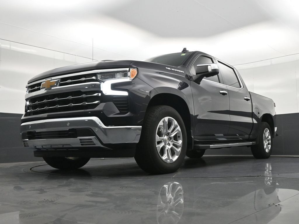 Used 2023 Chevrolet Silverado 1500 LTZ RWD image 23
