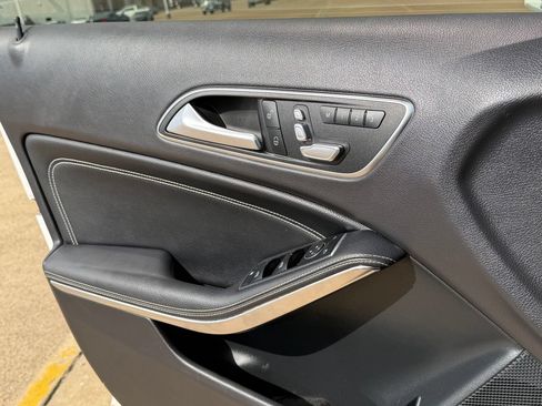 Used 2020 Mercedes-Benz GLA 250 image 26