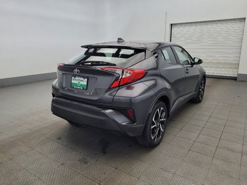Used 2019 Toyota C-HR XLE image 9