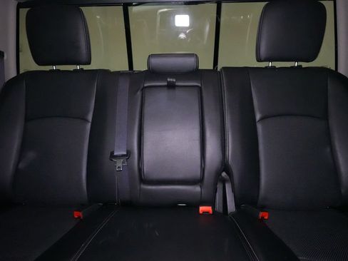 Used 2017 RAM 1500 Laramie AWD/4WD image 17