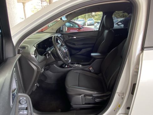 Used 2024 Buick Encore GX Preferred FWD image 24