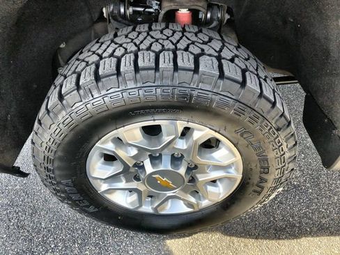 Used 2024 Chevrolet Silverado 2500 LTZ w/ LTZ Plus Package image 10