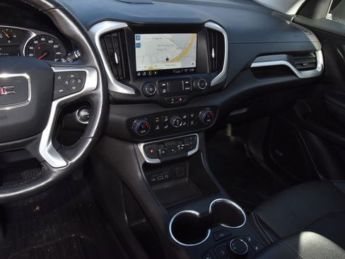 Used 2022 GMC Terrain SLT w/ Infotainment Package II image 26