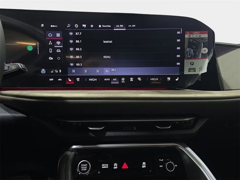 New 2025 Audi Q5 Prestige image 18