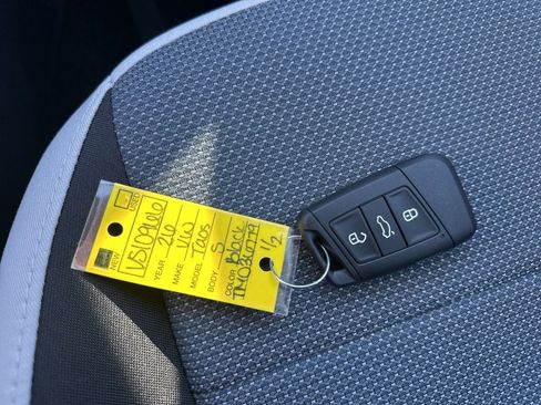 New 2026 Volkswagen Taos S image 27