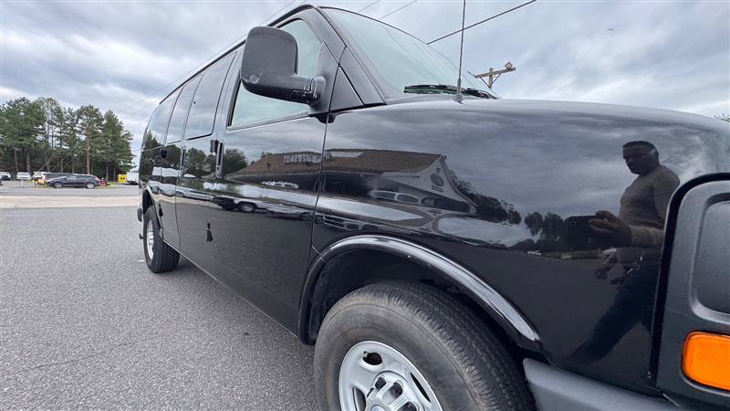 Used 2015 Chevrolet Express 2500 LS RWD image 21