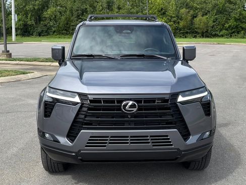 Used 2026 Lexus GX 550 w/ Accessory Package (2T) AWD/4WD image 6