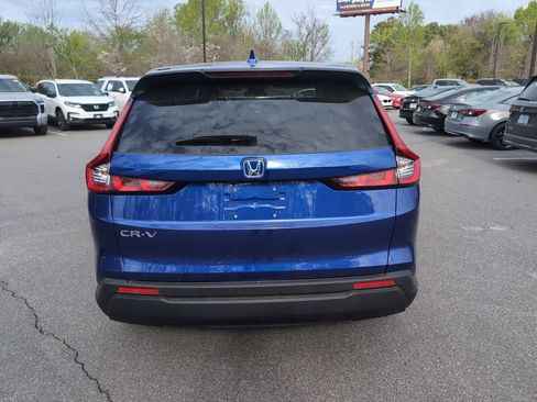 Used 2025 Honda CR-V EX image 6