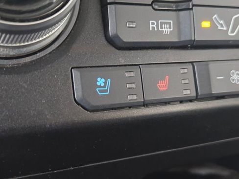 Used 2020 Ford F450 Limited w/ FX4 Off-Road Package AWD/4WD image 32