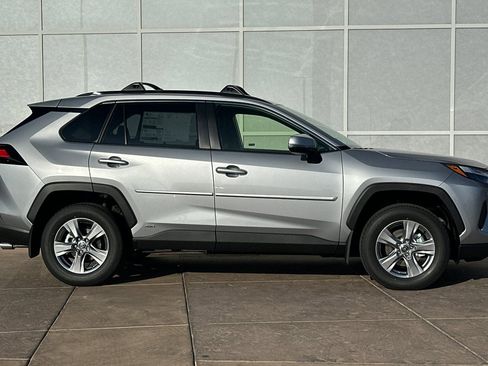 New 2025 Toyota RAV4 LE image 3