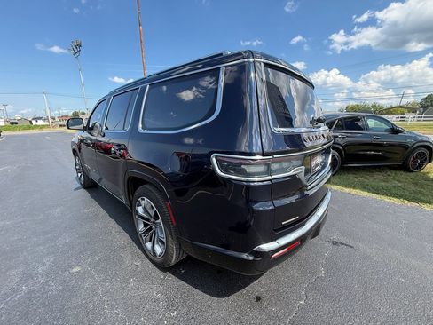 Used 2023 Jeep Grand Wagoneer Series III w/ Rear Seat Video Group 1 AWD/4WD image 6