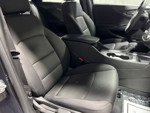 Used 2023 Chevrolet Malibu LT image 9