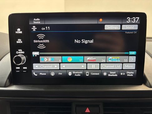 Used 2025 Honda Pilot TrailSport image 15