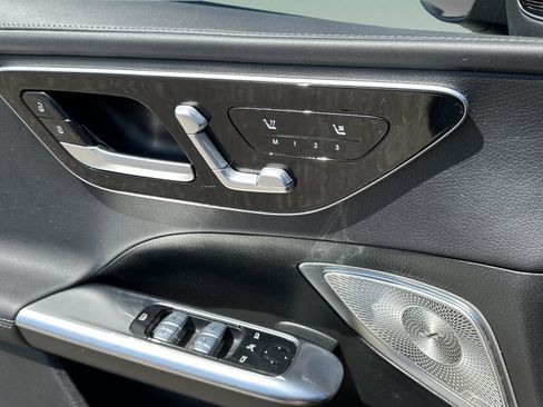 Used 2024 Mercedes-Benz C 300 4MATIC Sedan image 33