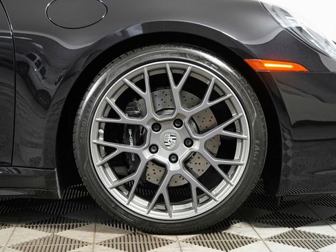 Certified 2020 Porsche 911 Carrera 4S AWD/4WD image 23
