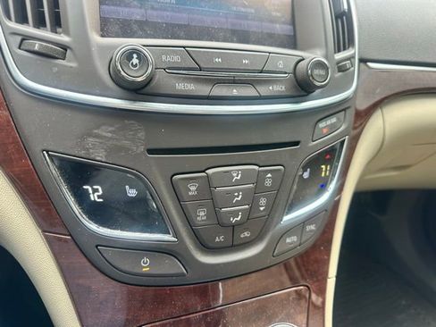 Used 2017 Buick Regal Premium w/ Driver Confidence Package #1 FWD image 43