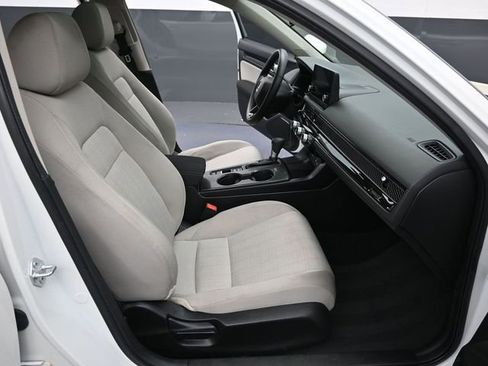 Certified 2024 Honda Civic EX image 27