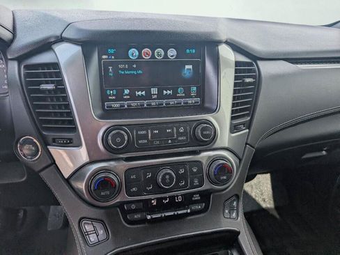 Used 2020 Chevrolet Tahoe Premier AWD/4WD image 32